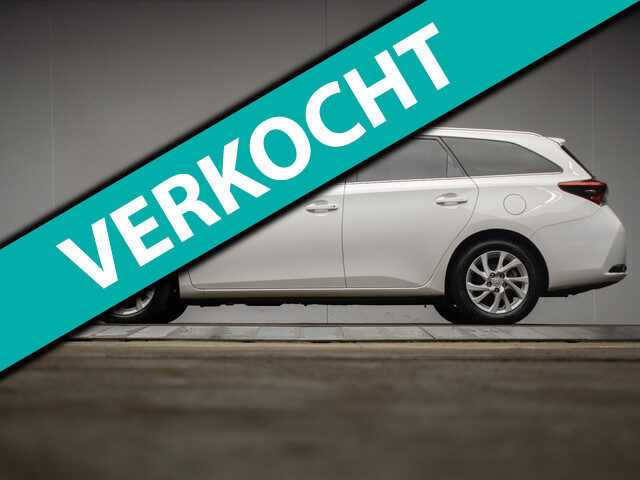 Toyota Auris Touring Sports 1.8 Hybrid Dynamic Go Sport (NAVI,CAMERA,CLIMATE,CRUISE,PDC,GETINT,DAB,S