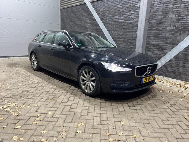 Volvo V90 T4 Momentum