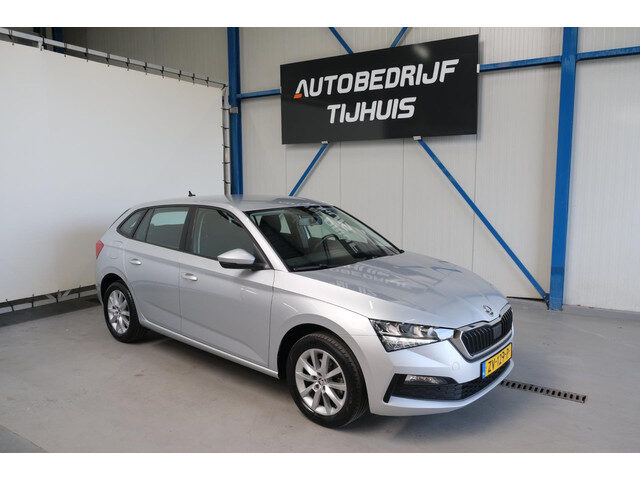 Škoda Scala 1.0 TSI Ambition - N.A.P. Airco, Cruise, PDC, Trekhaak.
