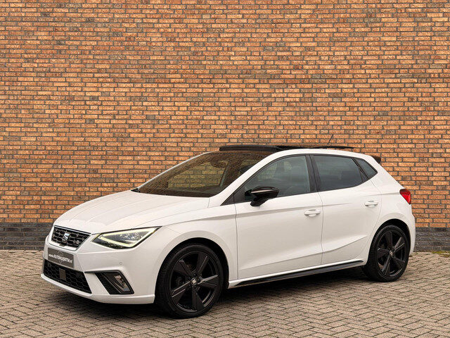 Seat Ibiza 1.0 TSI FR Black Edition Pano Cruise Led Cam Stoelvw Alca Climatr