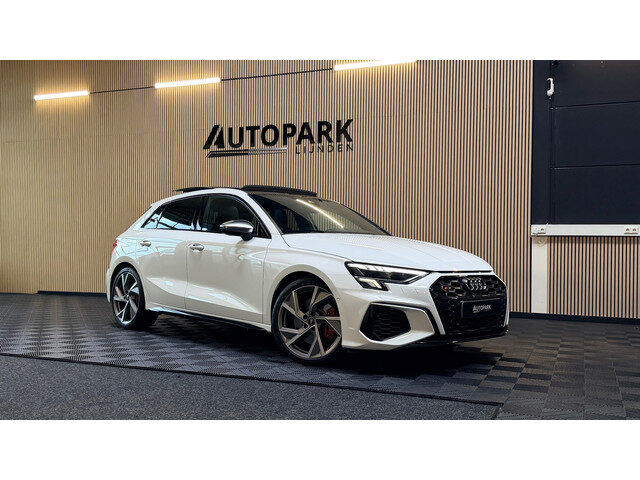 Audi S3 Sportback 2.0 TFSI S3 quattro Edition One Panoramadak/Sfeerverlichting/Carplay/ACC/Stoelverw