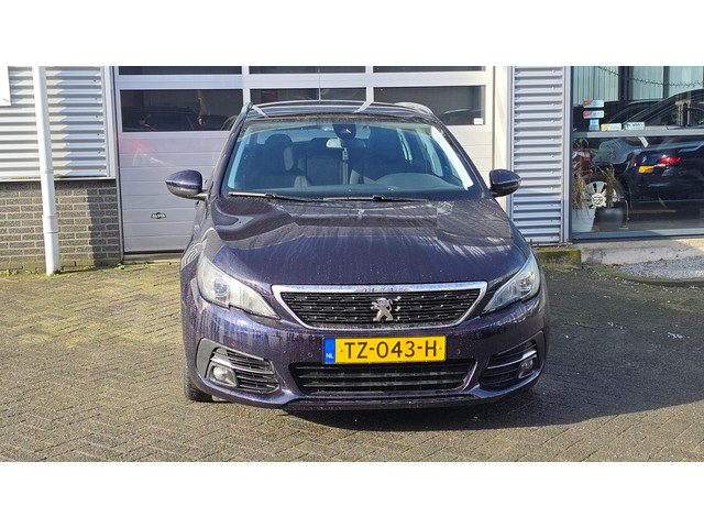 Peugeot 308 SW 1.2 PureTech Blue Lease Executive