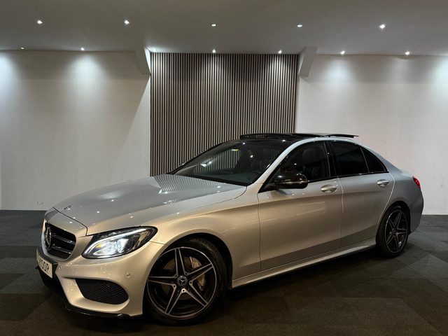 Mercedes-Benz C-Klasse 180 AMG Night Pakket l Pano l Keyles l Camera l Led l Stoelverwarming l Ambie