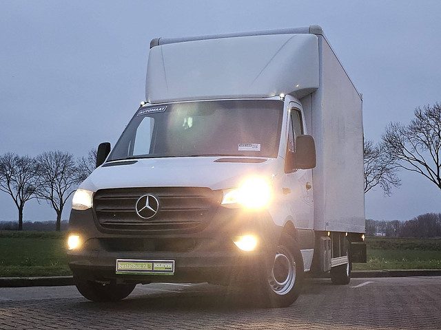 Mercedes-Benz Sprinter 319