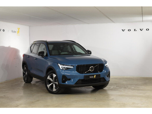 Volvo XC40 B4 211PK Automaat Plus Dark