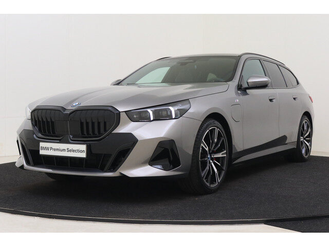 BMW 5 Serie touring 530e High Executive M Sport Automaat