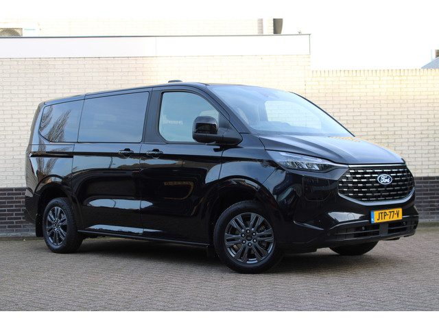 Ford Tourneo Custom PHEV L1H1 Titanium