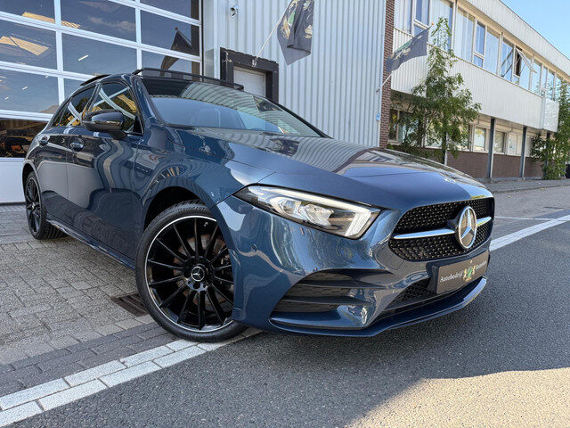 Mercedes-Benz A-Klasse 250 e AMG LED/PDC/CAM/NAVI/LEER/LMV19