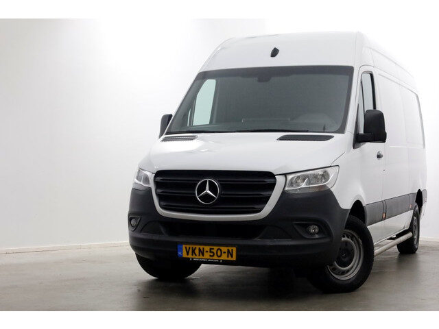 Mercedes-Benz Sprinter 315 CDI 150pk RWD L2H2 9G Automaat Airco/Navi/Camera 06-2021