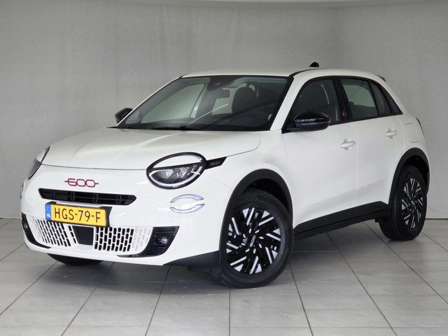 Fiat 600 600e RED 54 kWh