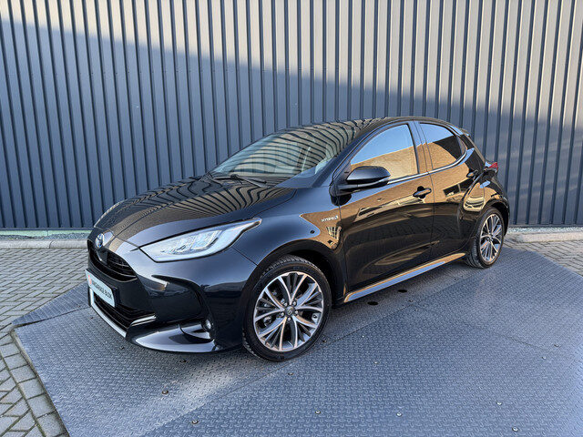 Toyota Yaris 1.5 Hybrid Executive | Creme Leer | Head-up | BSM | Rijklaar!!