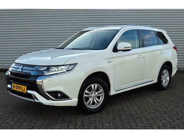 Mitsubishi Outlander 2.4 PHEV Pure Trekhaak Navi