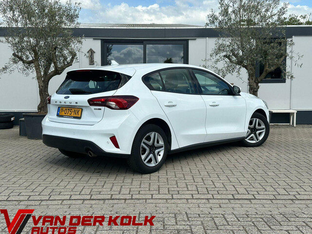 Ford Focus 1.0 EcoBoost Hybrid Titanium Vignale LED CarPlay Navi Cruise