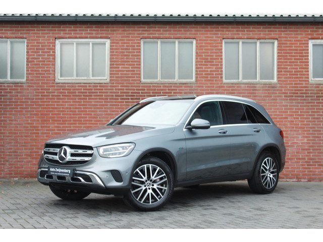 Mercedes-Benz GLC 300e 4MATIC Premium Plus
