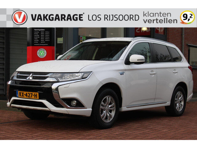 Mitsubishi Outlander 2.0 PHEV *Business* | Camera | Cruise & Climate Control | Navigatie | Privacy |