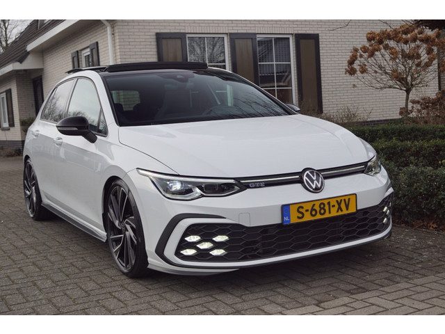 Volkswagen Golf GTE 1.4 TSI Hybride (245pk) DSG Panodak/Key-less/Virtual/ACC/Camera/19 inch
