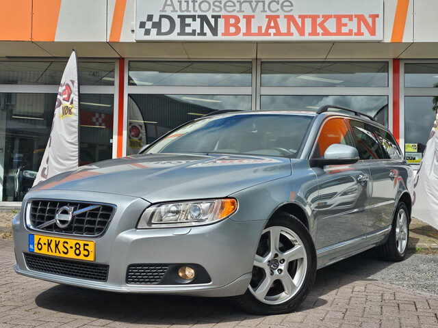 Volvo V70 1.6 T4 Nordic Automaat BJ.2013 / Navi / Leder / Xenon / PDC / 17"Lmv / Trekhaak !!