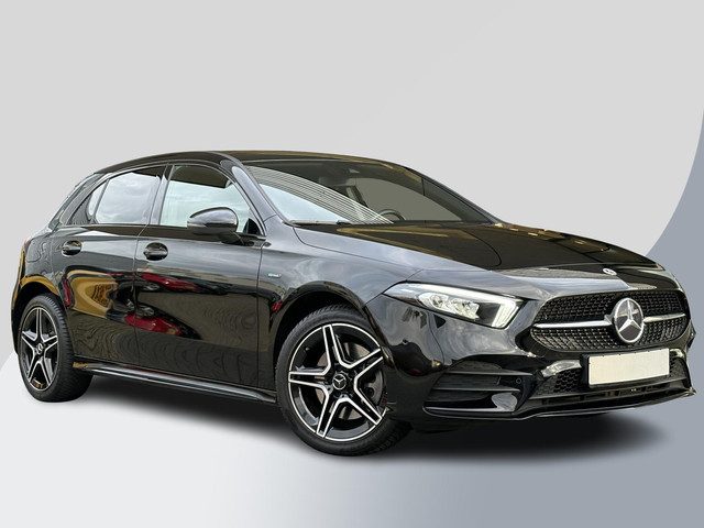 Mercedes-Benz A-Klasse 250 e AMG Line