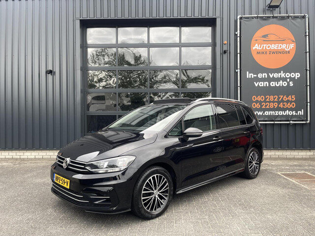 Volkswagen Touran 1.4 TSI AUT. R-Line PANORAMADAK|ADAPTIEF CRUISE CONTROL|SFEERVERLICHTING|STOELVERW