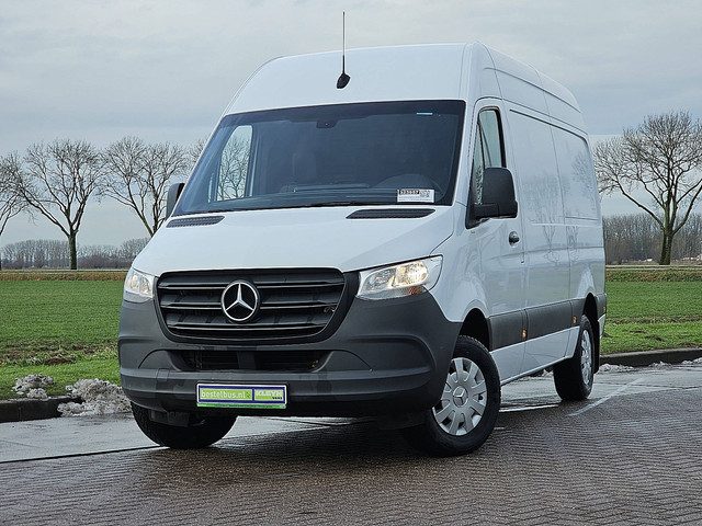 Mercedes-Benz Sprinter 317