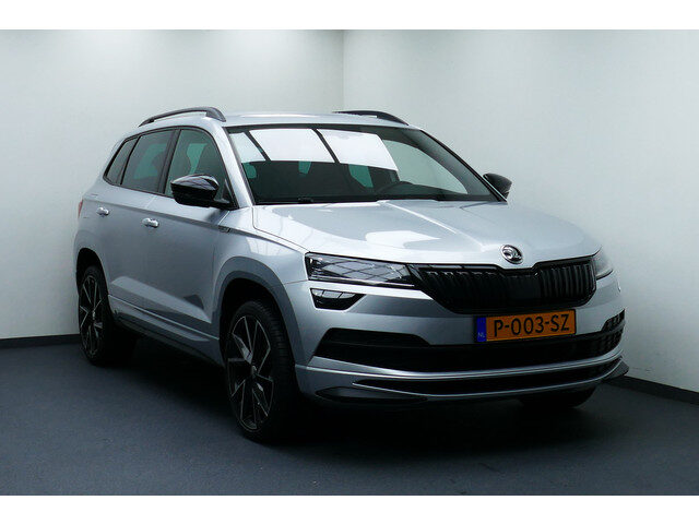 Škoda Karoq 1.5 150Pk TSI ACT Sportline. Camera, 19"LMV, Virt Cockpit, Adap Cruise, Stoel&StuurVerw