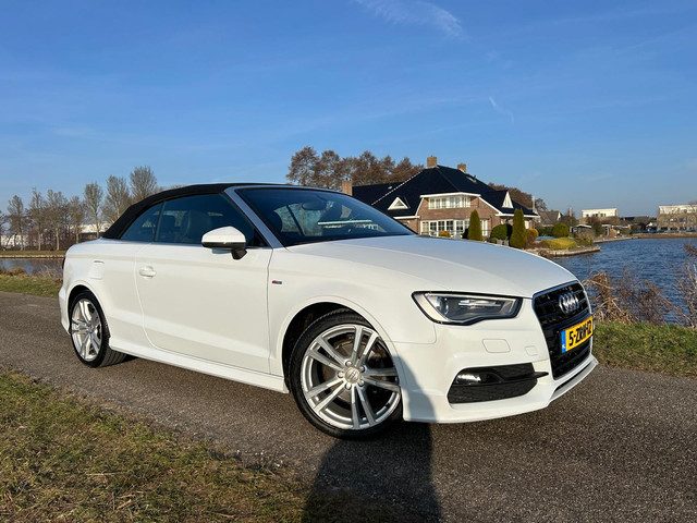 Audi A3 Cabriolet 1.4 TFSI CoD Ambition Pro Line S 2x S-Line Nek/Stoel verwarming