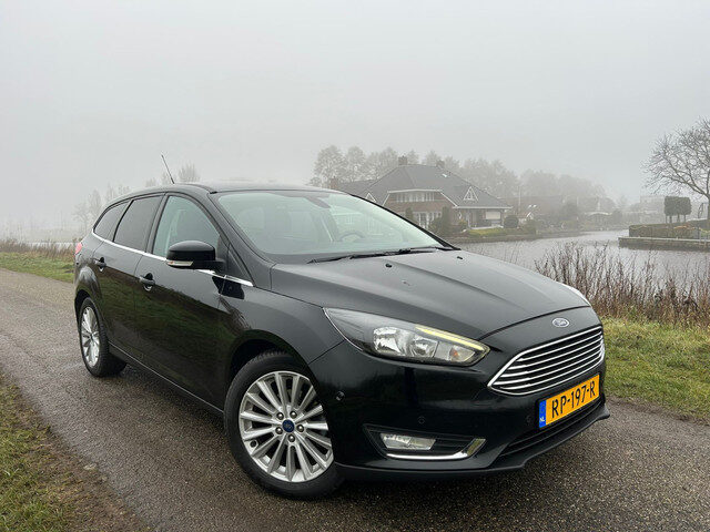 Ford Focus Wagon 1.0 126 PK Titanium Navi / Clima / Keyless Topstaat!