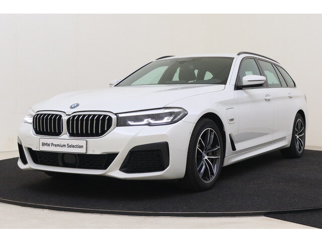 BMW 5 Serie touring 530e xDrive High Executive M Sport Automaat