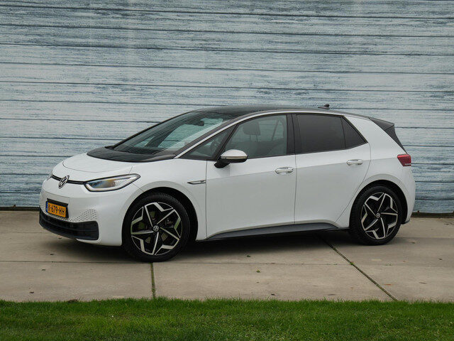 Volkswagen ID.3 First Plus 58 kWh Trekhaak Carplay Navigatie