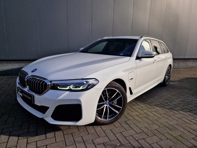 BMW 5 Serie touring 530e xDrive M Sport /Led /Adap Cruise