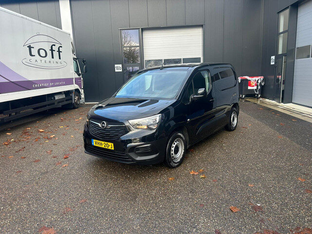 Opel Combo Airco/nav//102pk/euro/6