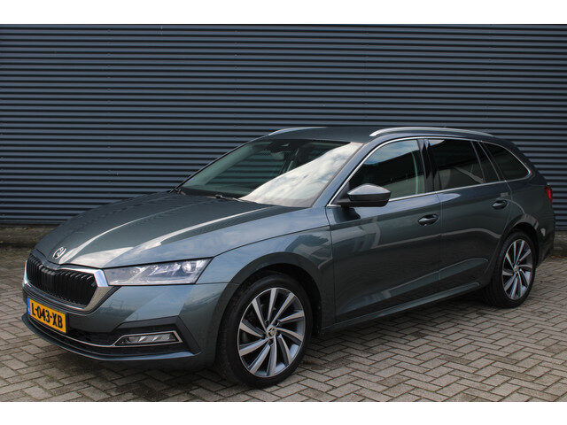 Škoda Octavia Combi 1.5 e-TSI Business Plus Full-Led Camera 18''LMV Navigatie