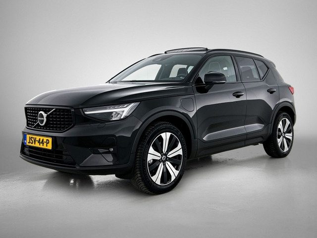 Volvo XC40 T4 Ultimate Dark Recharge | Panoramadak | Harman\Kardon |