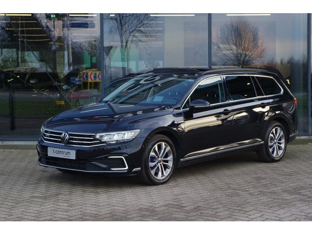 Volkswagen Passat Variant 1.4 TSI PHEV GTE 218 PK BNS, Panoramadak, LED, Keyless, Trekhaak, Camera,