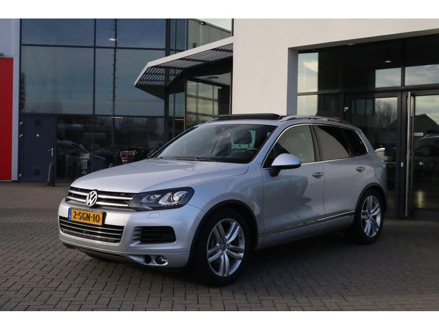 Volkswagen Touareg 3.0 TDI R-line