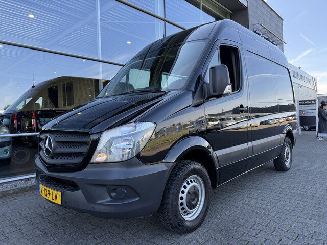 Mercedes-Benz Sprinter L1H2 Rolstoelbus 2+1 Side-To-Side 213 2.2 CDI 325 HD