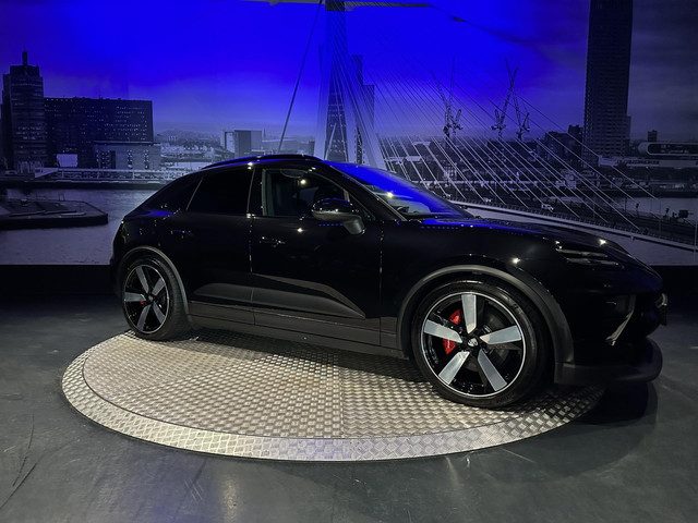 Porsche Macan 4 S 100 kWh *Pano*Luchtvering*Bose*Trekhaak*