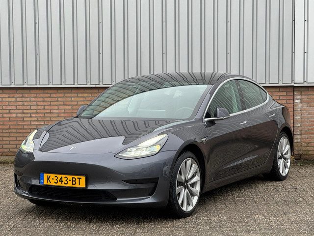 Tesla Model 3 Standard RWD Plus LFP/ 93% SoH/ 19'' velgen