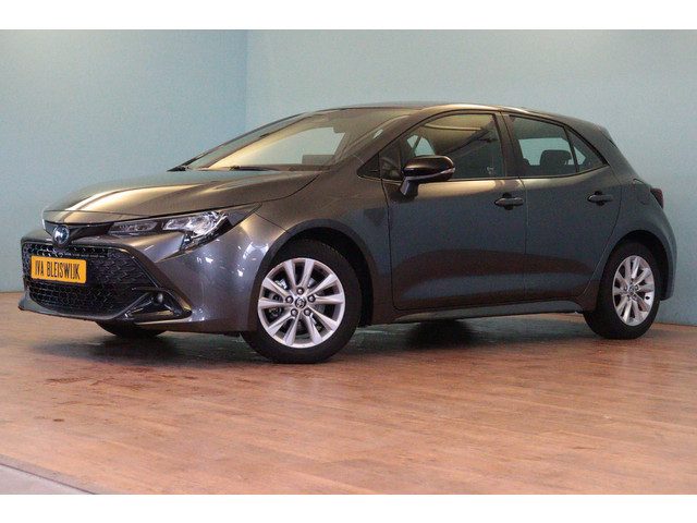Toyota Corolla Hybrid 140 Business