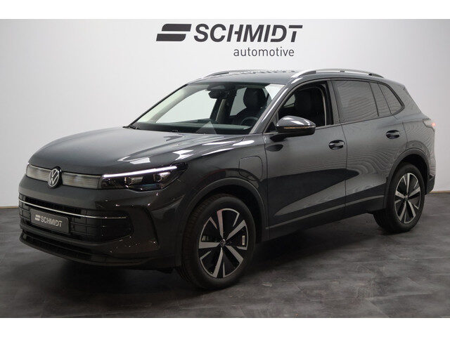 Volkswagen Tiguan 1.5 TSI eHybrid 150 kW Life | Trekhaak | Winter Pakket | LED