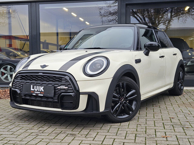 MINI Cooper Mini 1.5 John Cooper Works Trim + BLACK OPTIC + PANO DAK + LED + VOLLEER