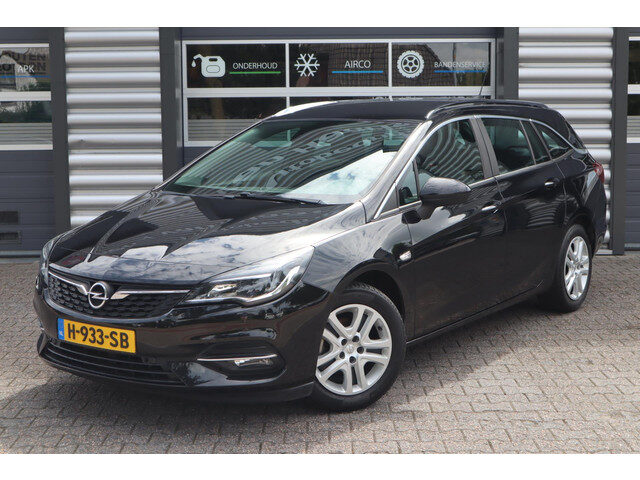 Opel Astra Sports Tourer 1.2 Launch Edition