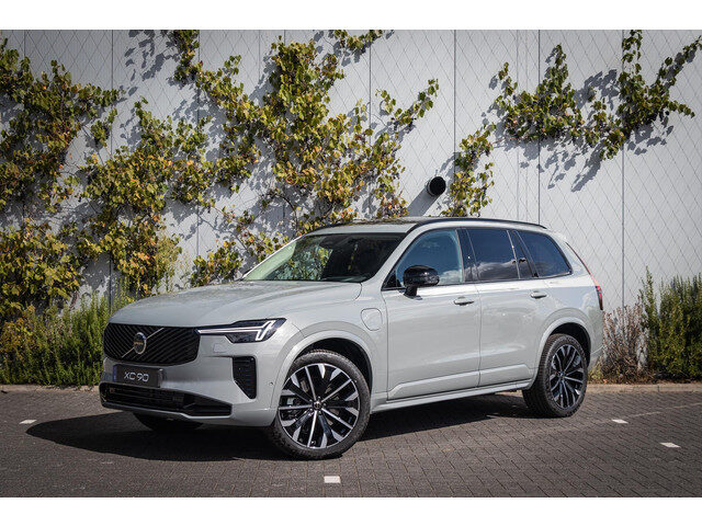 Volvo XC90 T8 Plug-in hybrid AWD Ultra Dark