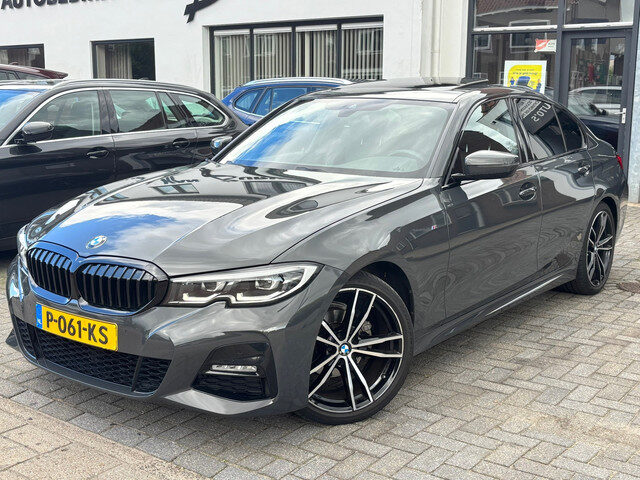 BMW 3 Serie 318i Business Edition, M-Sport, Schuifkanteldak, Individual kleur, Sportstoelen, Stoelve