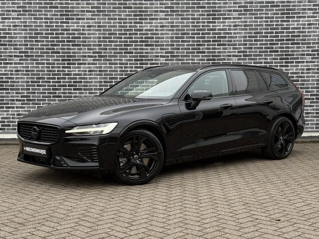 Volvo V60 T8 Plug-in hybrid AWD Plus Dark