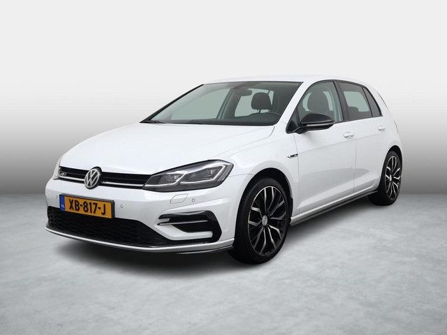Volkswagen Golf 1.5 TSI Highline Automaat/R-Line Trekhaak