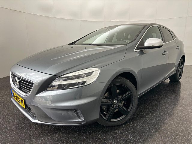 Volvo V40 2.0 T4 R-Design Sport / Pano / Leder / Keyless