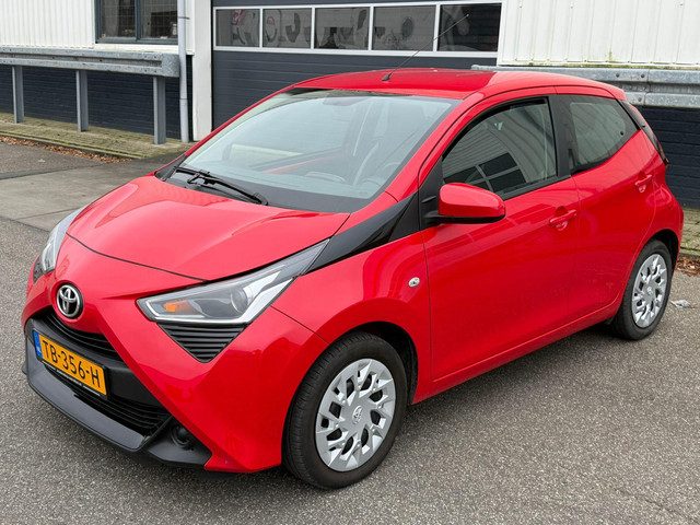 Toyota Aygo 1.0 VVT-i x-play