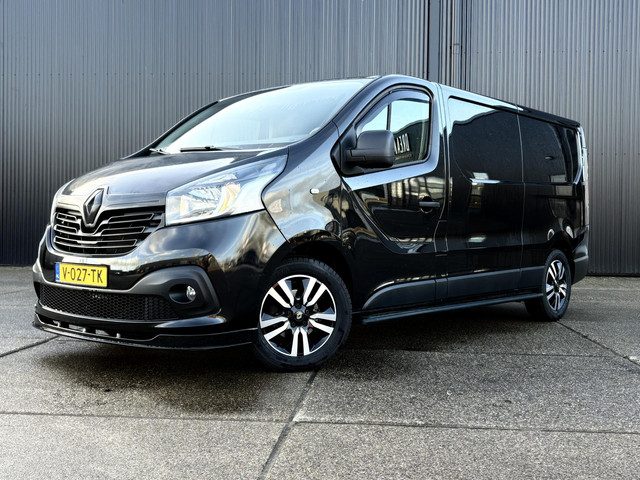 Renault Trafic 120pk L2H1 Black Edition