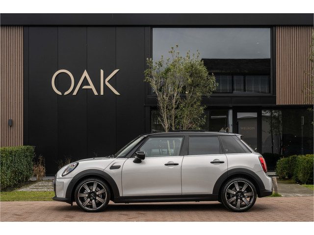 MINI Cooper Mini 1.5 MINI Yours | Carplay | Panorama | Lounge Leder | 18"LM | Black Pack | White Sil